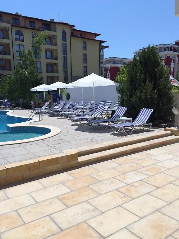 סאני ביץ' Sunny Residence Complex מלון דירות