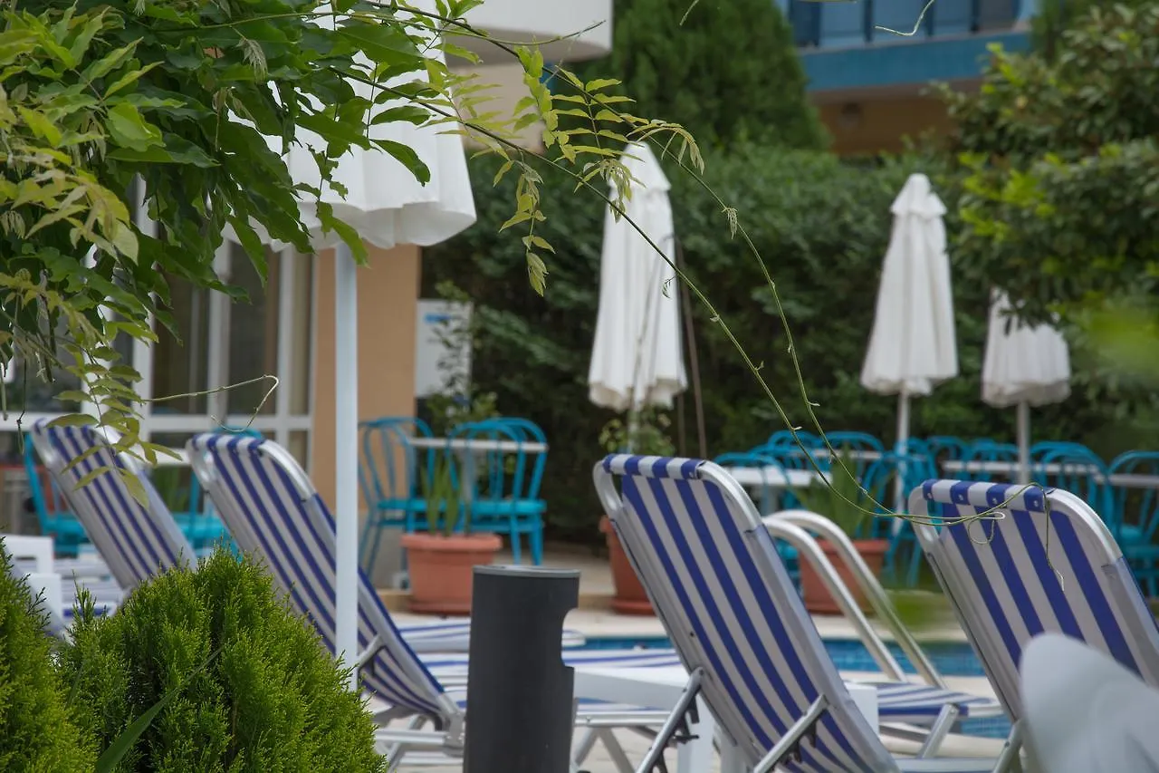 מלון דירות סאני ביץ' Sunny Residence Complex