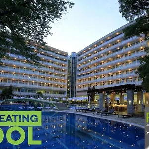 Grand Oasis Hotel